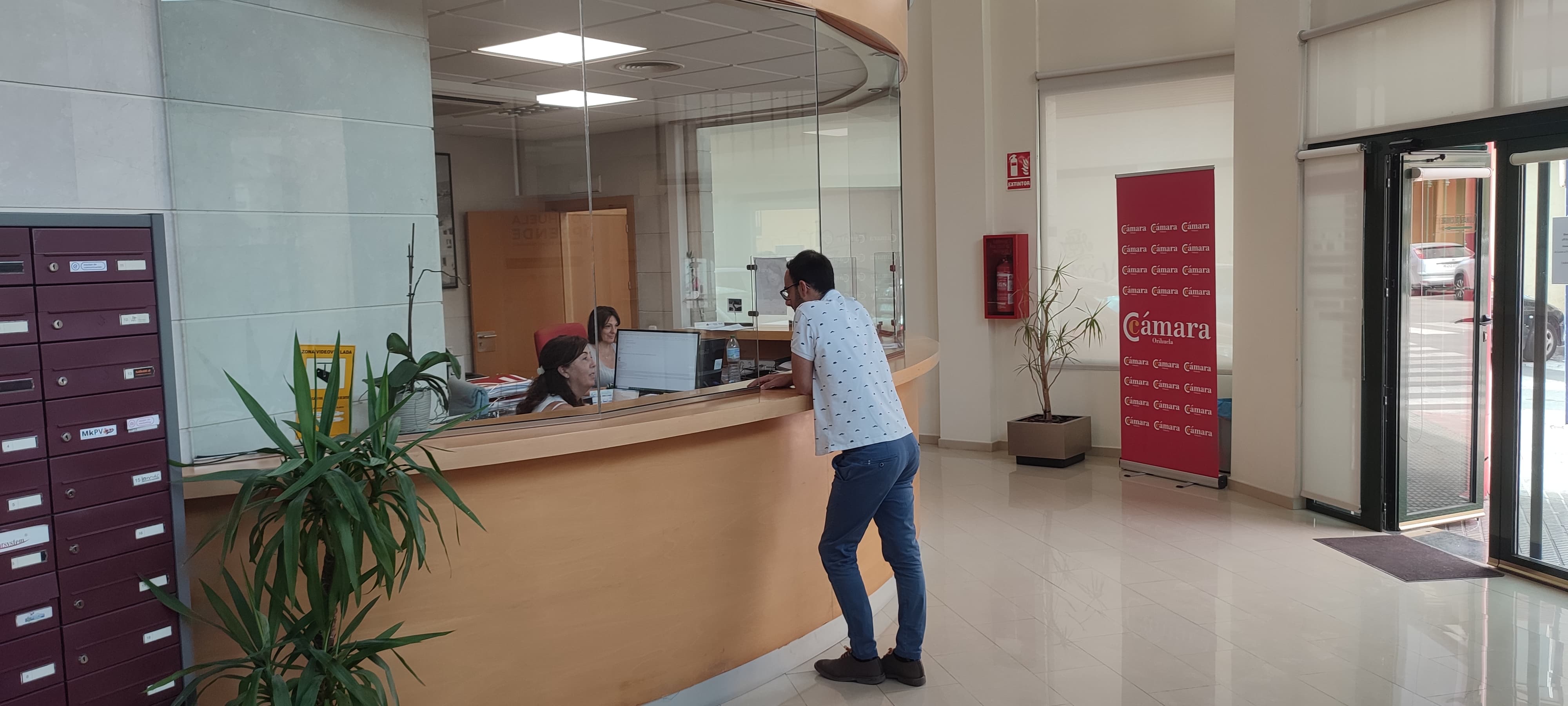 Cámara Orihuela lanza dos nuevas líneas de ayuda para mejorar la competitividad y sostenibilidad de las pymes Cámara Orihuela lanza dos nuevas líneas de ayuda para mejorar la competitividad y sostenibilidad de las pymes