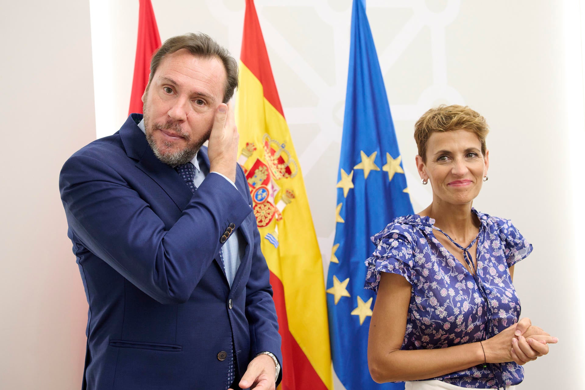 Óscar Puente ve "inconcebible" el proceso contra Begoña Gómez: "Es una investigación prospectiva prohibida por la ley" Óscar Puente ve "inconcebible" el proceso contra Begoña Gómez: "Es una investigación prospectiva prohibida por la ley"