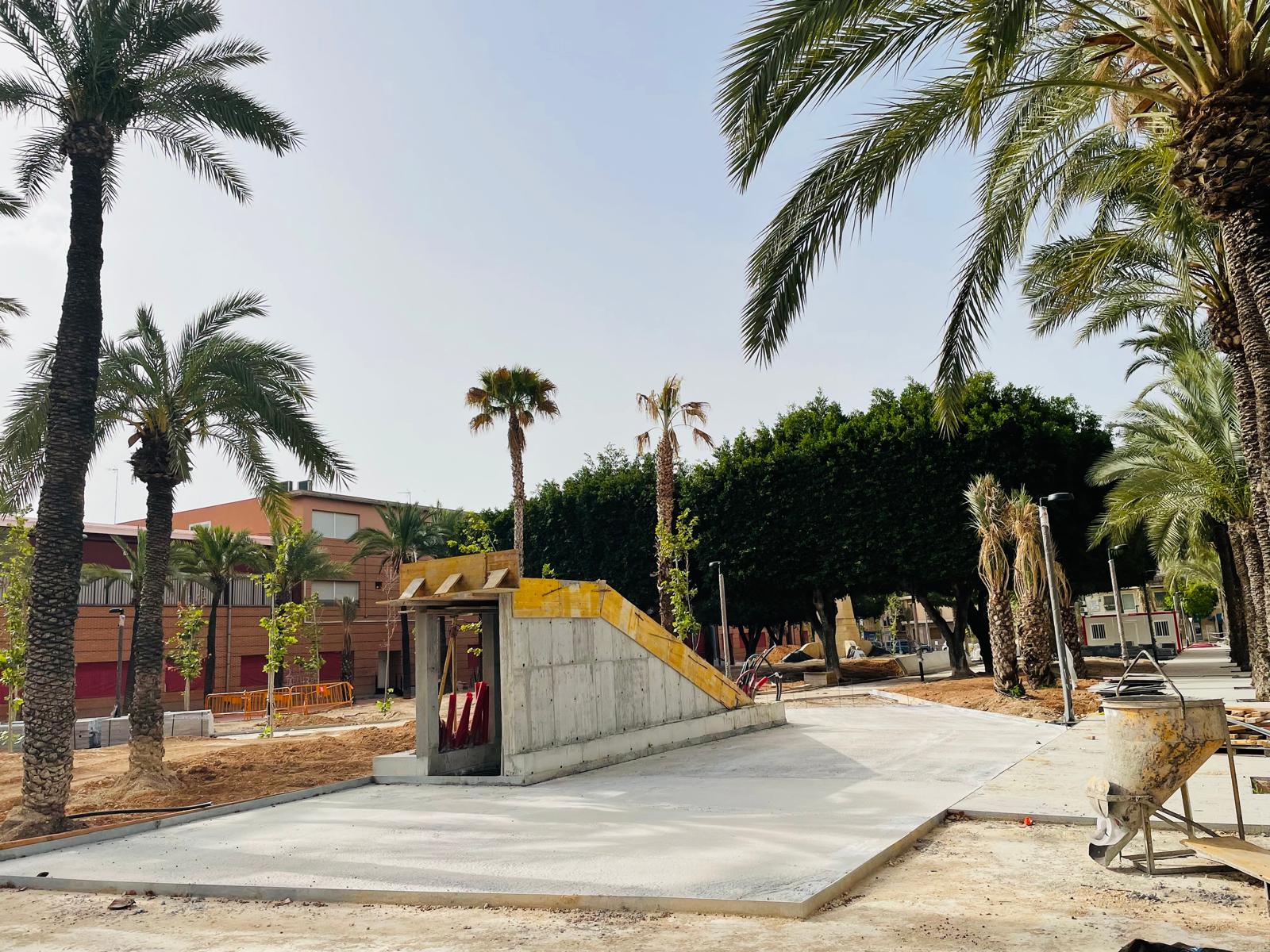 El PSOE de Elche pide explicaciones por “la paralización desde hace semanas” de las obras del Paseo de Germanías El PSOE de Elche pide explicaciones por “la paralización desde hace semanas” de las obras del Paseo de Germanías