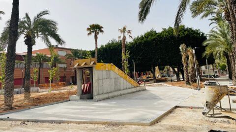 Obras del Paseo de German&iacute;as de Elche. 