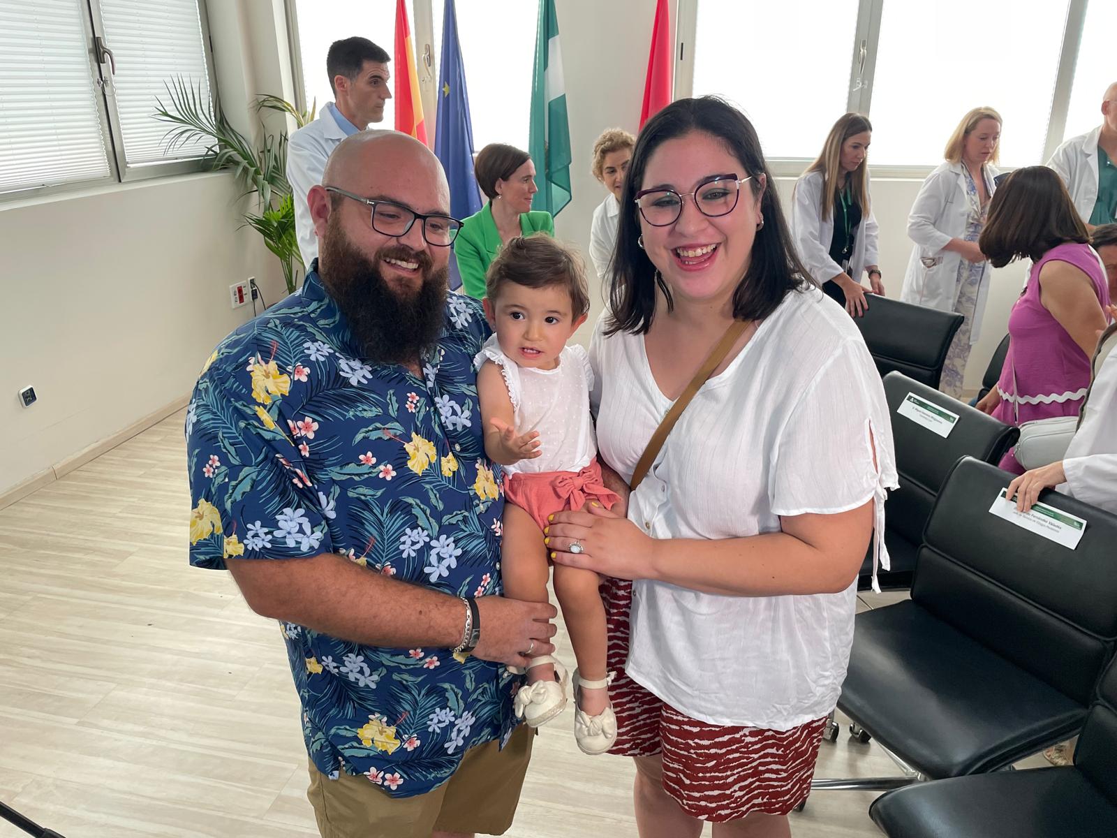 Nabila, la pequeña granadina en toda Europa que ha logrado recibir con éxito el primer paladar artificial Nabila, la pequeña granadina en toda Europa que ha logrado recibir con éxito el primer paladar artificial