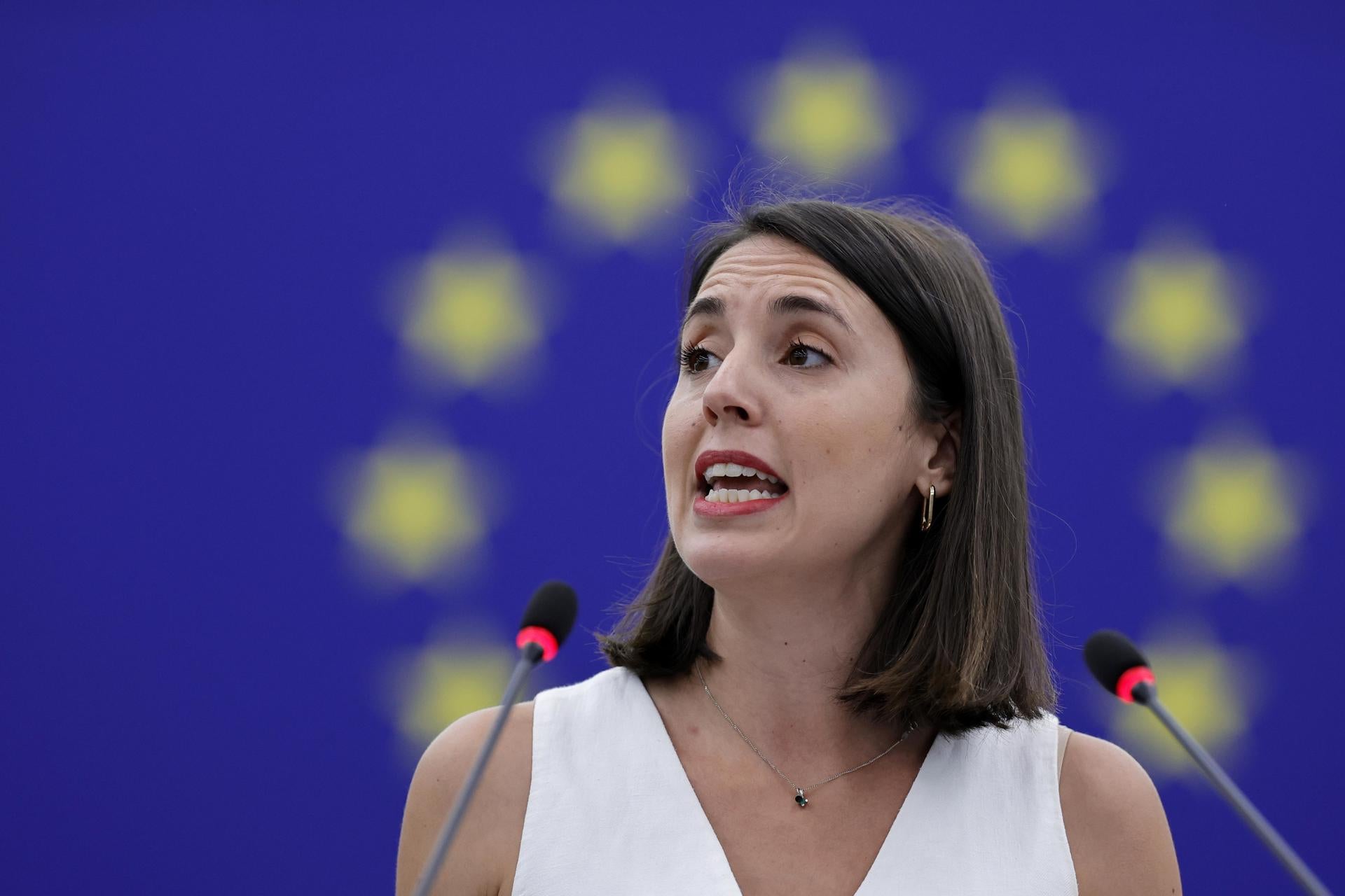 Irene Montero pide la destitución de la directora del Instituto de las Mujeres y lanza un dardo al PSOE: "Queda claro" Irene Montero pide la destitución de la directora del Instituto de las Mujeres y lanza un dardo al PSOE: "Queda claro"