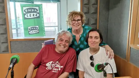 En compañía de Ana Santos e do colectivo pontevedrés “De Vella a Bella”, coñecemos á pontevedresa Isabel Domínguez e o seu traballo como docente e editora en Nova York. De vella a bella