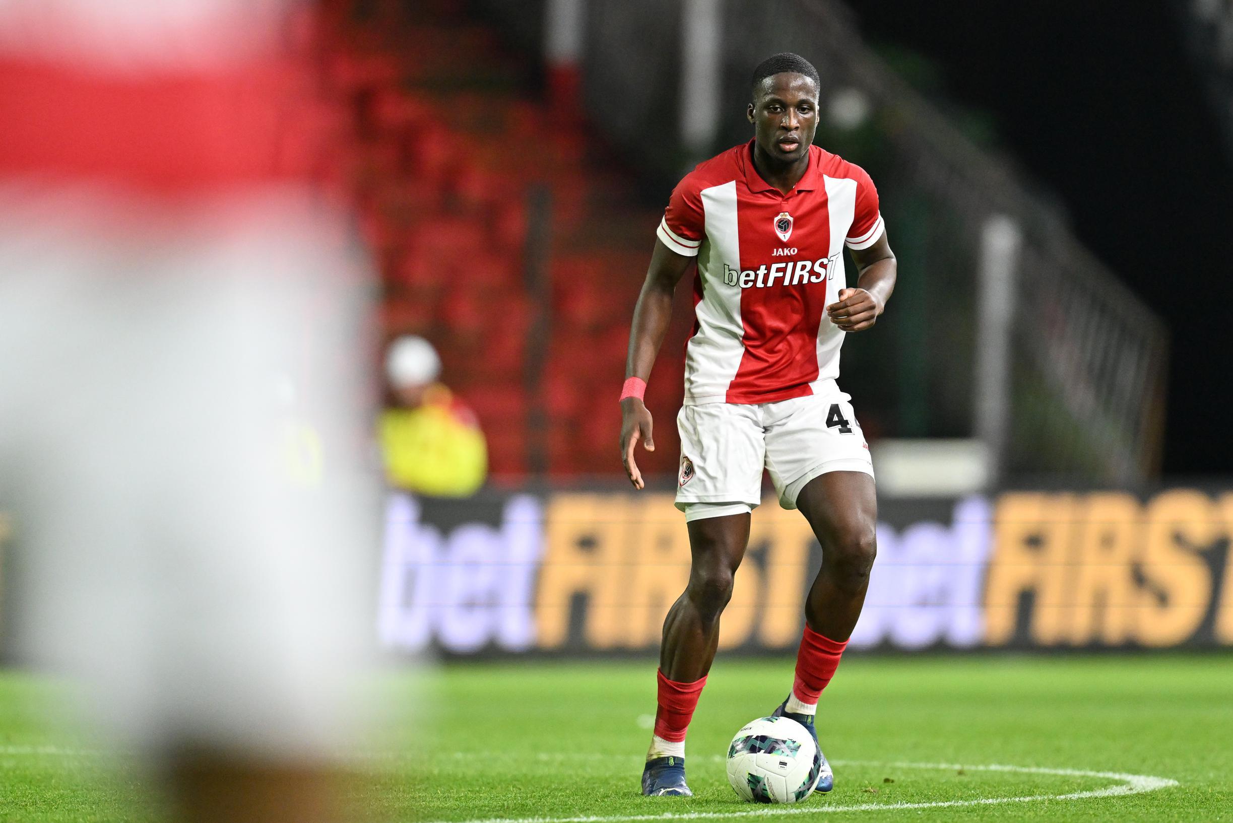 El Betis acelera para fichar a Coulibaly El Betis acelera para fichar a Coulibaly