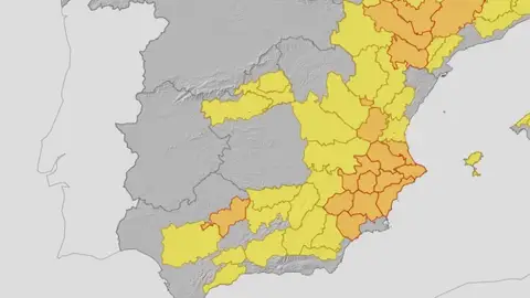 Mapa de avisos meteorológicos de la AEMET para el sábado. Mapa de avisos meteorológicos de la AEMET para el sábado.