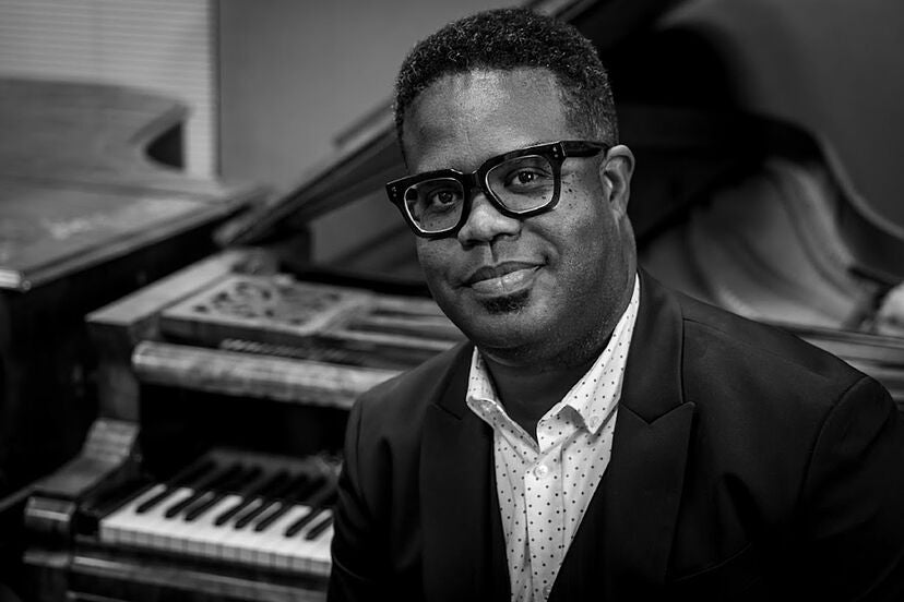 El jazz contemporáneo del pianista cubano Iván G. 'Melon' Lewis llega este viernes a Los Conciertos de Pedrilla de Cáceres El jazz contemporáneo del pianista cubano Iván G. 'Melon' Lewis llega este viernes a Los Conciertos de Pedrilla de Cáceres