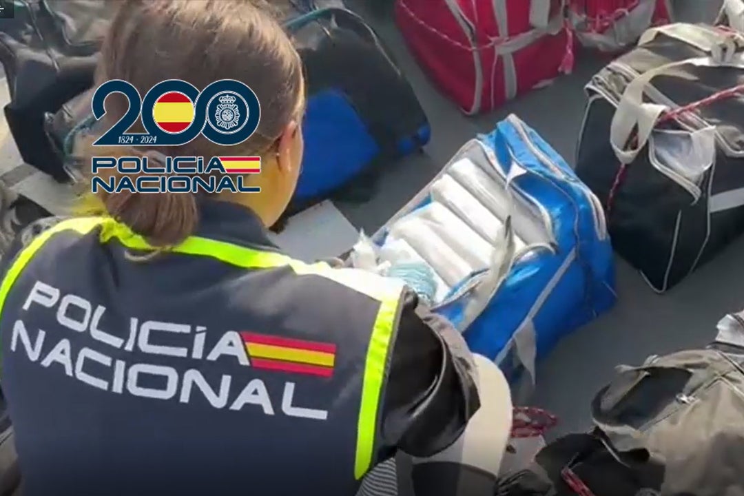 Desarticulada en España la mayor organización de 'narcoveleros' del mundo Desarticulada en España la mayor organización de 'narcoveleros' del mundo