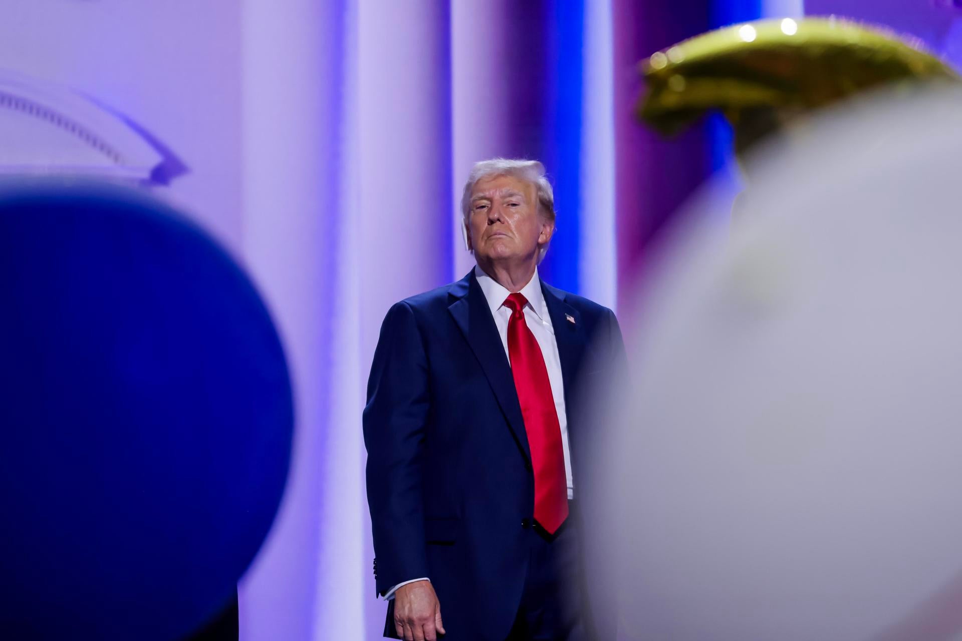 Trump niega que vaya a beneficiar a Rusia si gana las elecciones y promete una negociación para poner fin al conflicto Trump niega que vaya a beneficiar a Rusia si gana las elecciones y promete una negociación para poner fin al conflicto