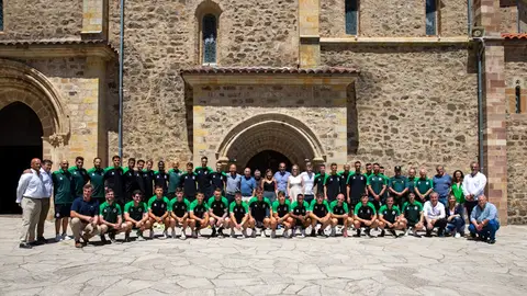 Cantabria entrega al Racing de Santander el título de ‘Embajador del Camino Lebaniego’ Cantabria entrega al Racing de Santander el título de ‘Embajador del Camino Lebaniego’