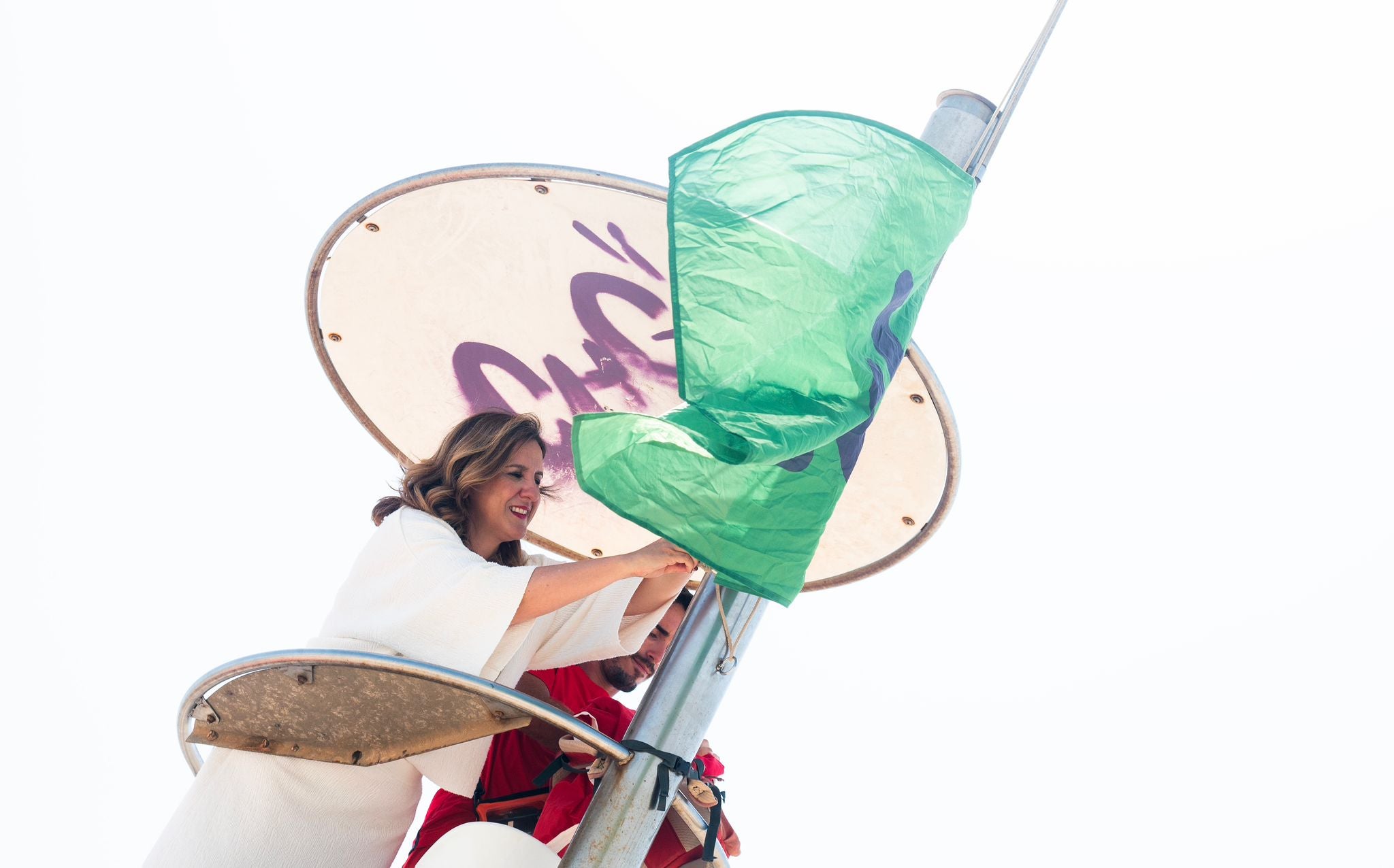 Las playas de El Saler, l'Arbre del Gos y la Garrofera de València abiertas para el baño tras el suceso del vertido Las playas de El Saler, l'Arbre del Gos y la Garrofera de València abiertas para el baño tras el suceso del vertido