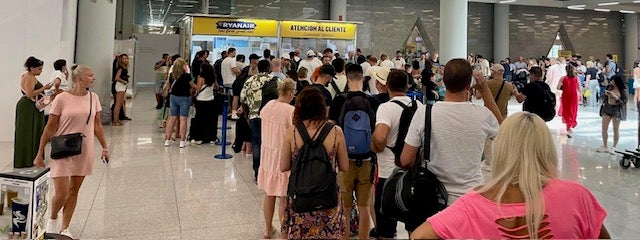 Retrasos, cancelaciones y horas de espera para facturar en los aeropuertos de Baleares Retrasos, cancelaciones y horas de espera para facturar en los aeropuertos de Baleares