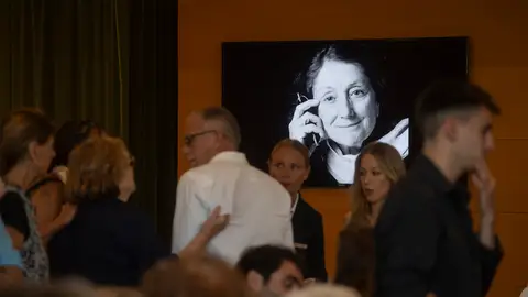 Funeral de Rosa Regàs este sábado en Barcelona. Familiares, políticos y periodistas despiden a Rosa Regàs en Barcelona