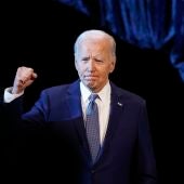 Biden anuncia que reanudará sus actos de campaña la próxima semana