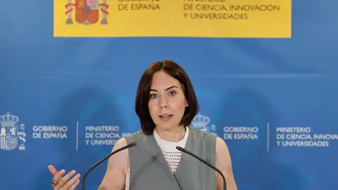 La ministra de Ciencia, Innovación y Universidades, Diana Morant, critica la "extrema crueldad" de Feijóo y le pide "humanidad" para reformar la Ley de Extranjería La ministra de Ciencia, Innovación y Universidades, Diana Morant, critica la "extrema crueldad" de Feijóo y le pide "humanidad" para reformar la Ley de Extranjería