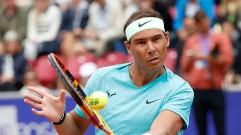 El español Rafael Nadal disputa un partido durante el Torneo de Bastad El español Rafael Nadal disputa un partido durante el Torneo de Bastad