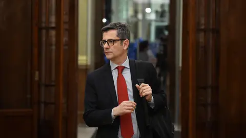 El ministro de la Presidencia, Félix Bolaños, en una imagen de archivo en el Congreso El Gobierno inicia los contactos con los grupos del Congreso para avanzar en el plan de regeneración de Sánchez