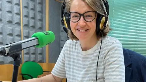 Lorena Bembrive es Lo en las Nubes Un alto en el camino