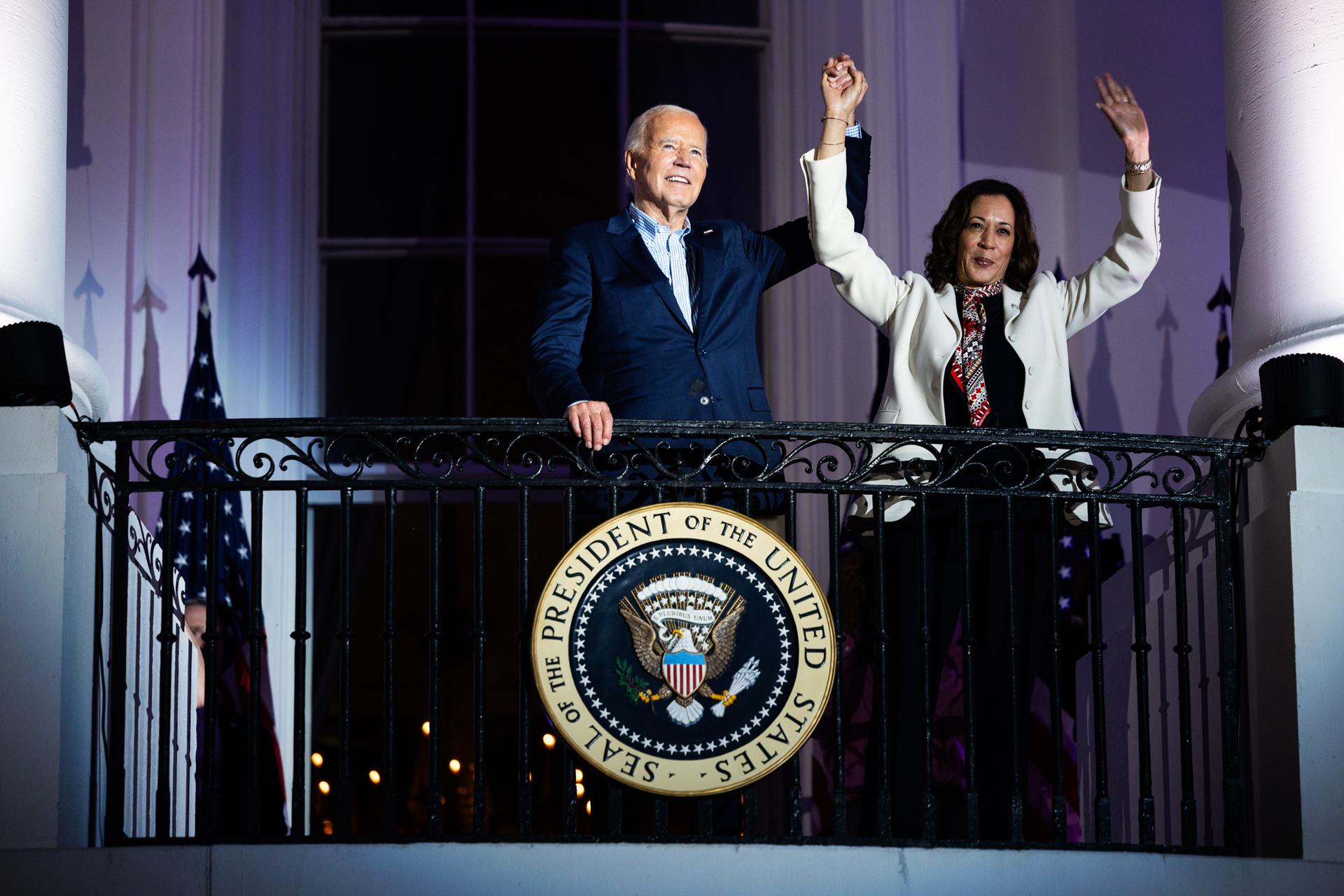 Harris recibe el apoyo de Clinton mientras Obama busca un "candidato extraordinario" Harris recibe el apoyo de Clinton mientras Obama busca un "candidato extraordinario"