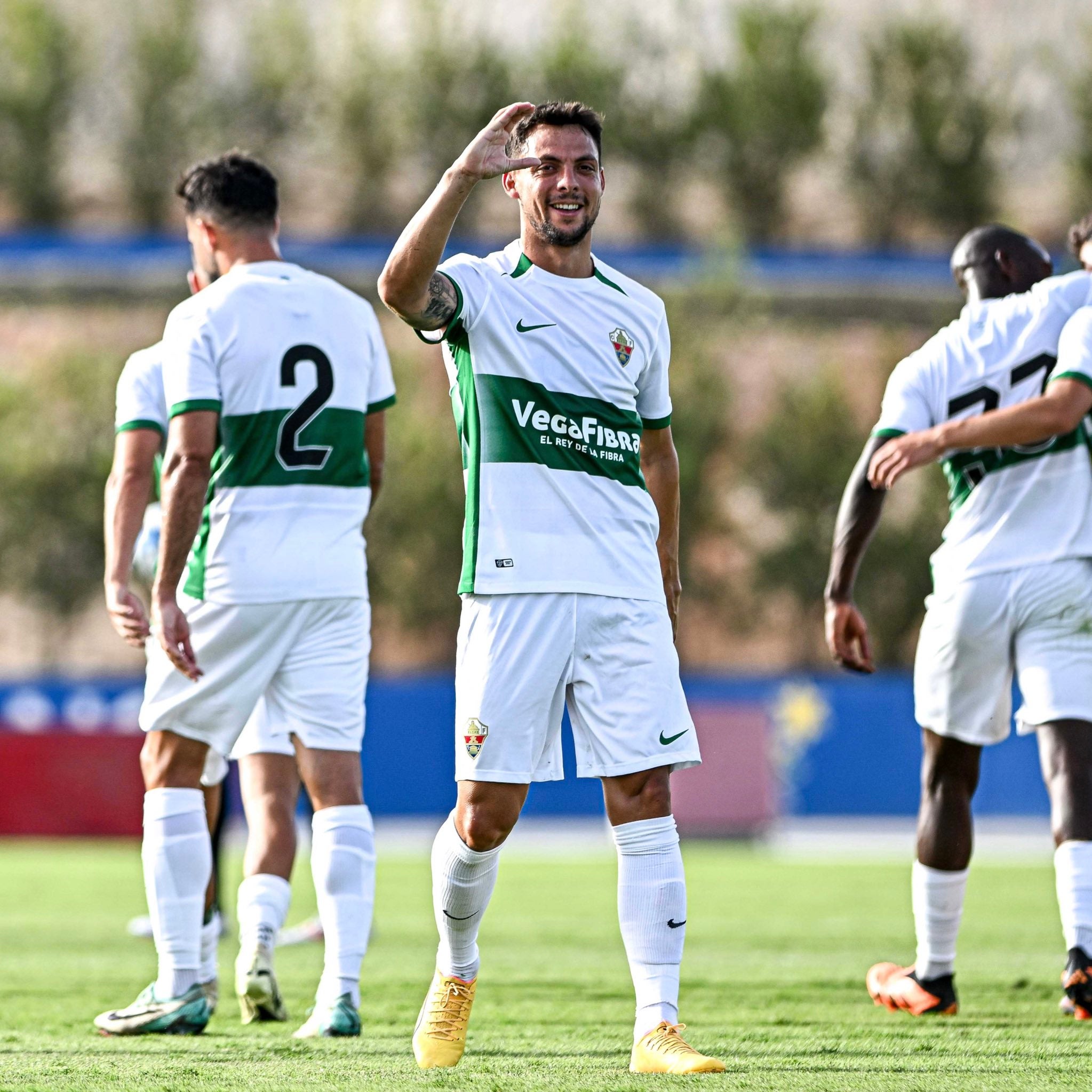 Éder Sarabia debuta con victoria Éder Sarabia debuta con victoria