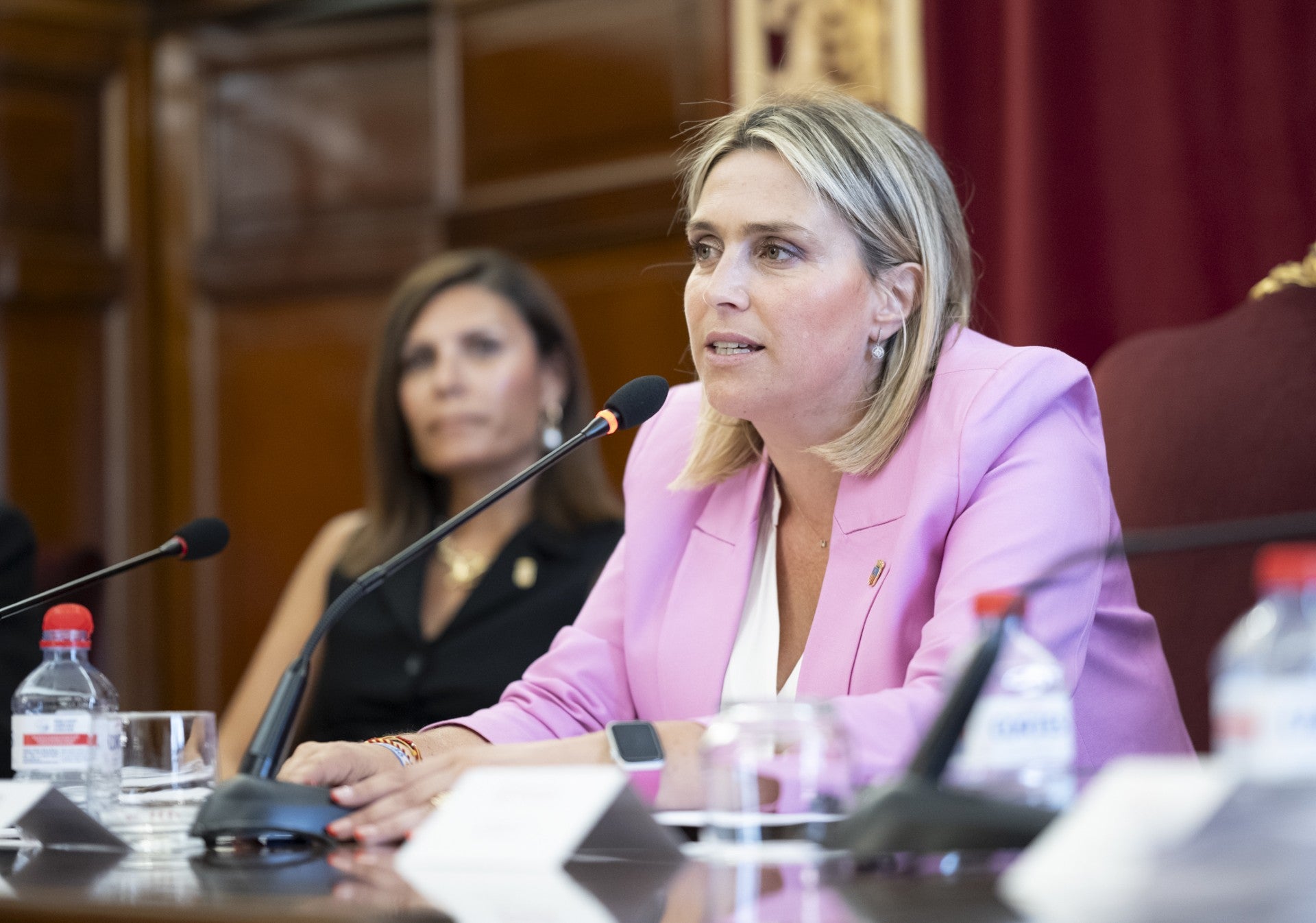 Marta Barrachina condena las "amenazas" del exportavoz del PP en Càlig Óscar Robles denunciadas por Joves-Compromís Marta Barrachina condena las "amenazas" del exportavoz del PP en Càlig Óscar Robles denunciadas por Joves-Compromís