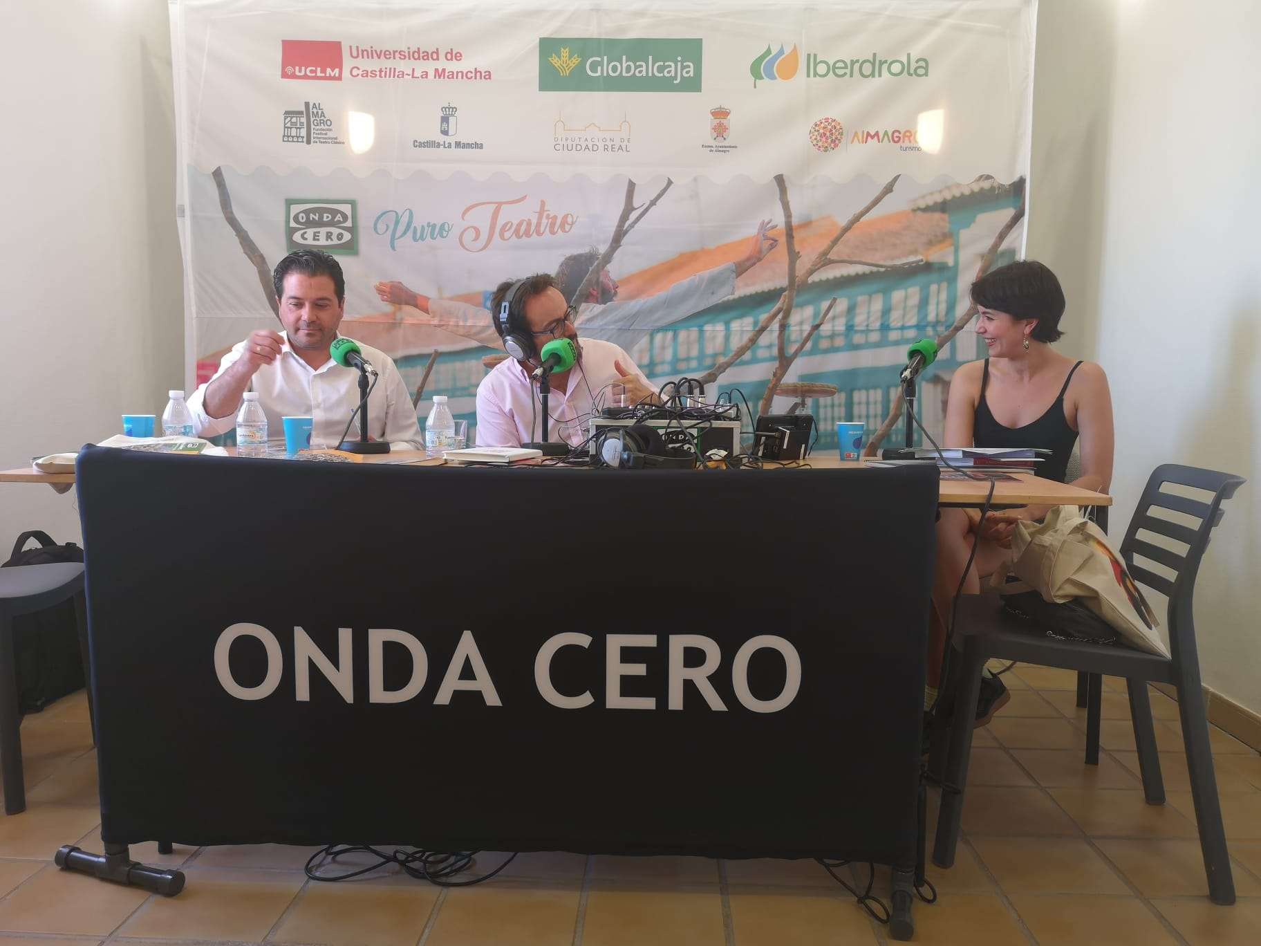 David Triguero y Natalia Llorente han pasado por la emisora oficial del festival David Triguero y Natalia Llorente han pasado por la emisora oficial del festival