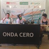 David Triguero y Natalia Llorente en el puesto de Onda Cero del Festival Internacional de Teatro Clásico de Almagro