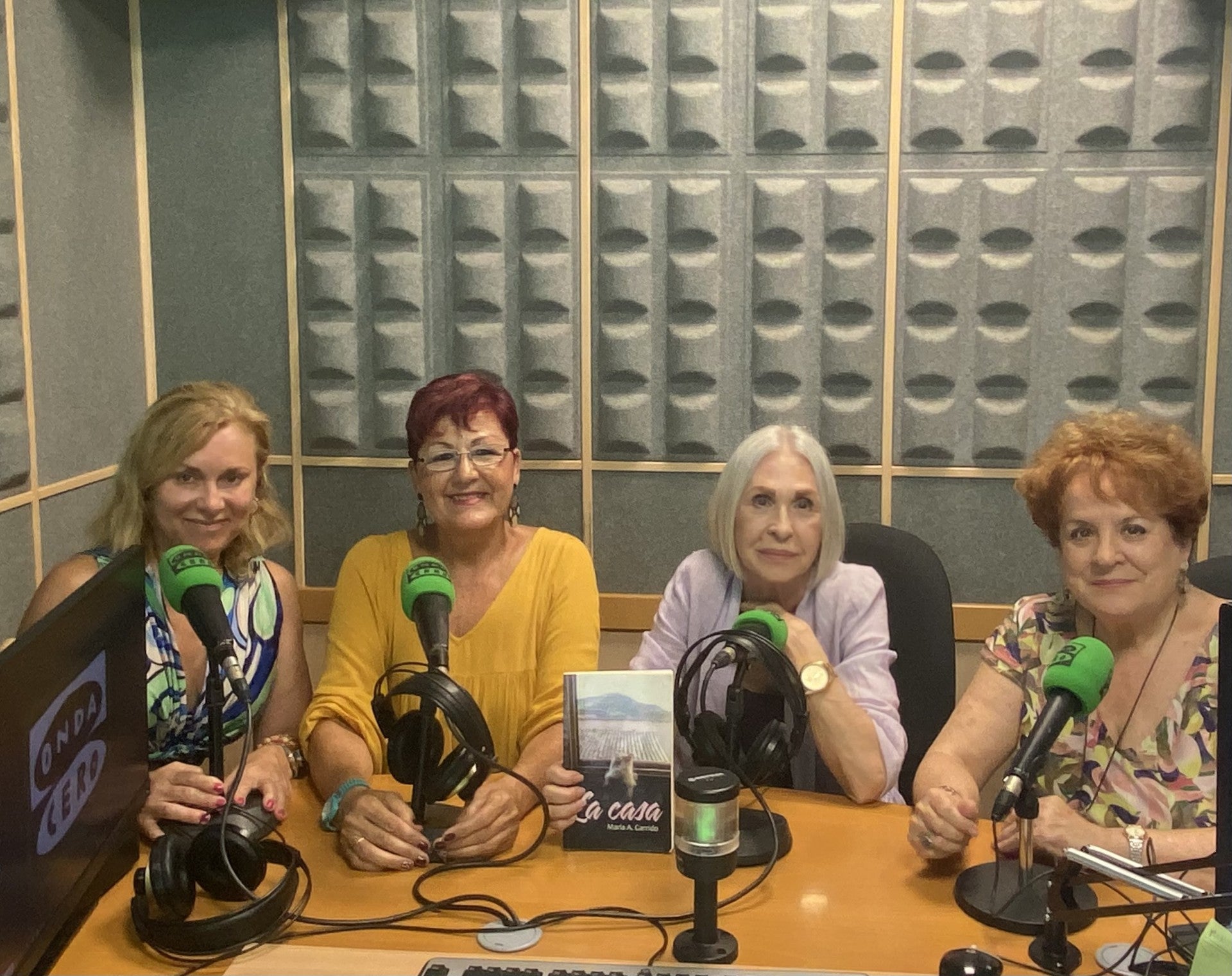 La escritora María A.Garrido no trae su primera novela, 'La Casa' La escritora María A.Garrido no trae su primera novela, 'La Casa'