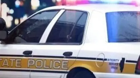 Un policía dispara a una mujer negra que había llamado pidiendo ayuda Un policía dispara a una mujer negra que había llamado pidiendo ayuda