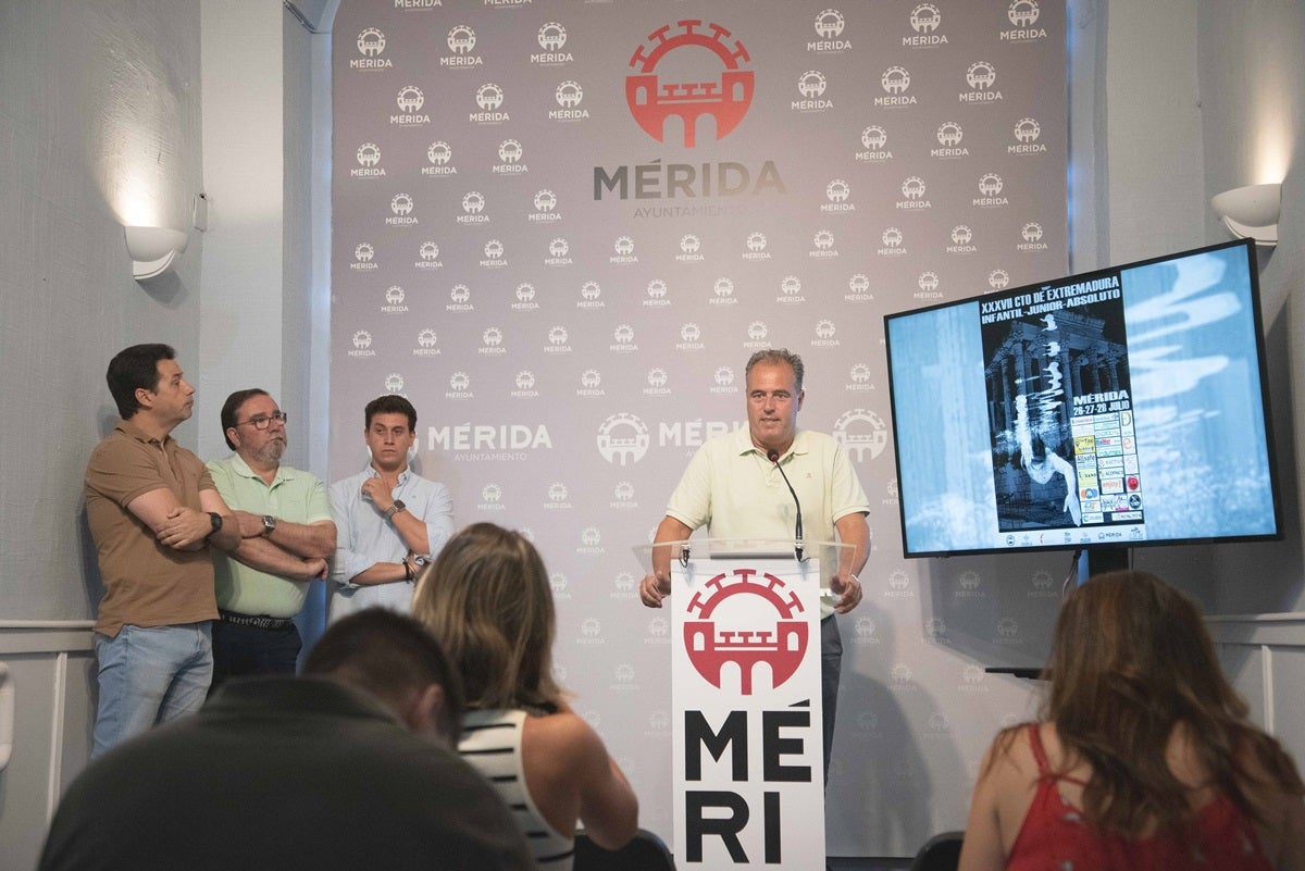 El Campeonato de Extremadura de Verano de Natación sitúa a Mérida como referente de este deporte a nivel regional El Campeonato de Extremadura de Verano de Natación sitúa a Mérida como referente de este deporte a nivel regional