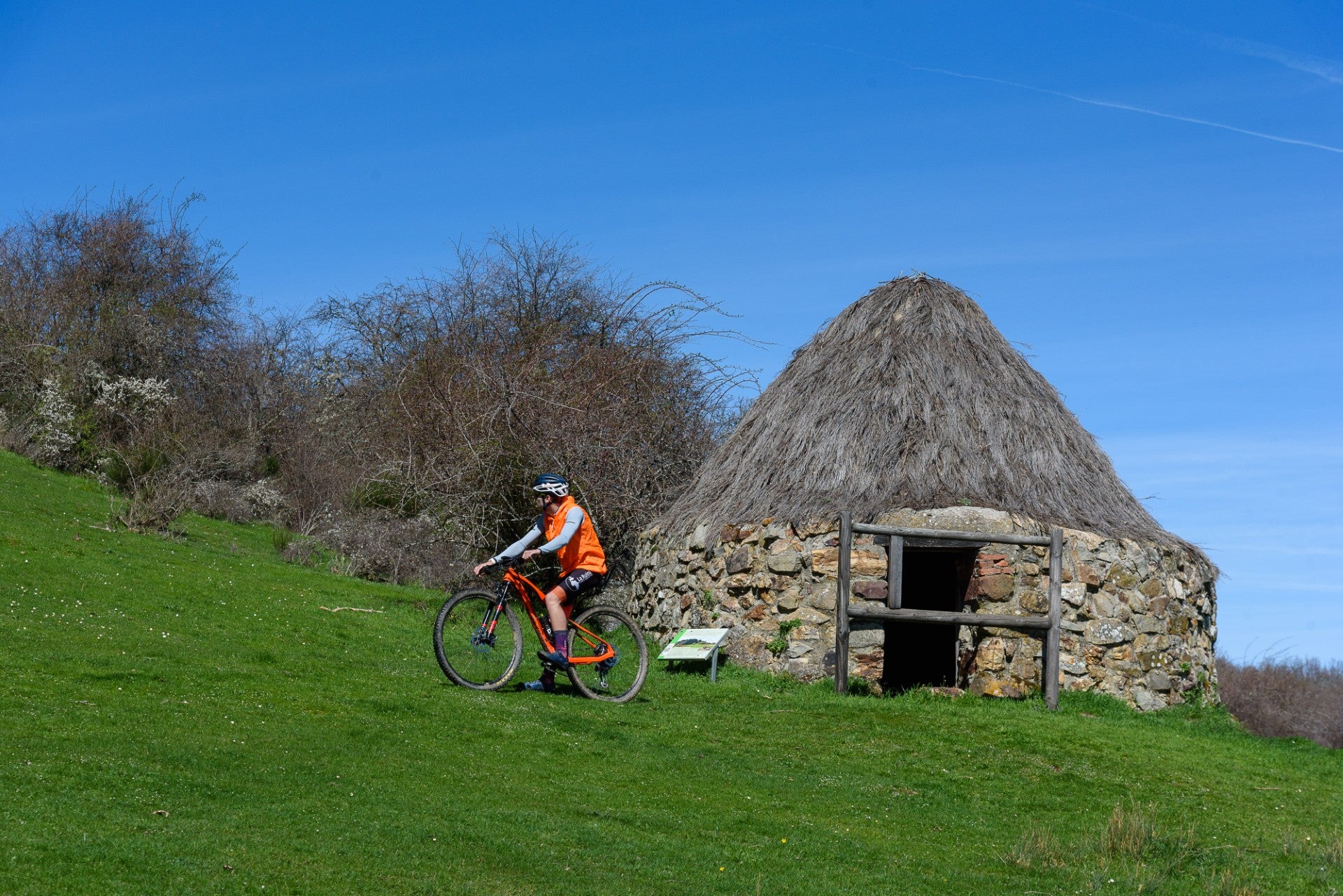 La Diputación adjudica a Bikefriendly el servicio de consultoría para la creación de la marca Montaña Palentina como destino cicloturístico La Diputación adjudica a Bikefriendly el servicio de consultoría para la creación de la marca Montaña Palentina como destino cicloturístico