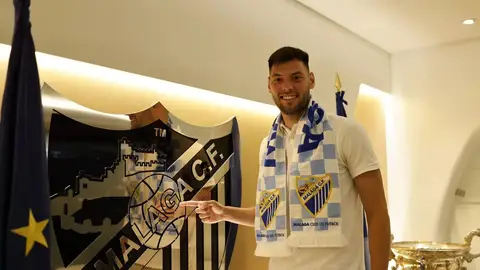 Baturina, refuerzo para la delantera del Málaga Baturina, refuerzo para la delantera del Málaga