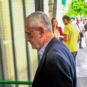 El ex presidente de la Junta de Andalucía, José Antonio Grinán llegando a los juzgados - Eduardo Briones - Europa Press