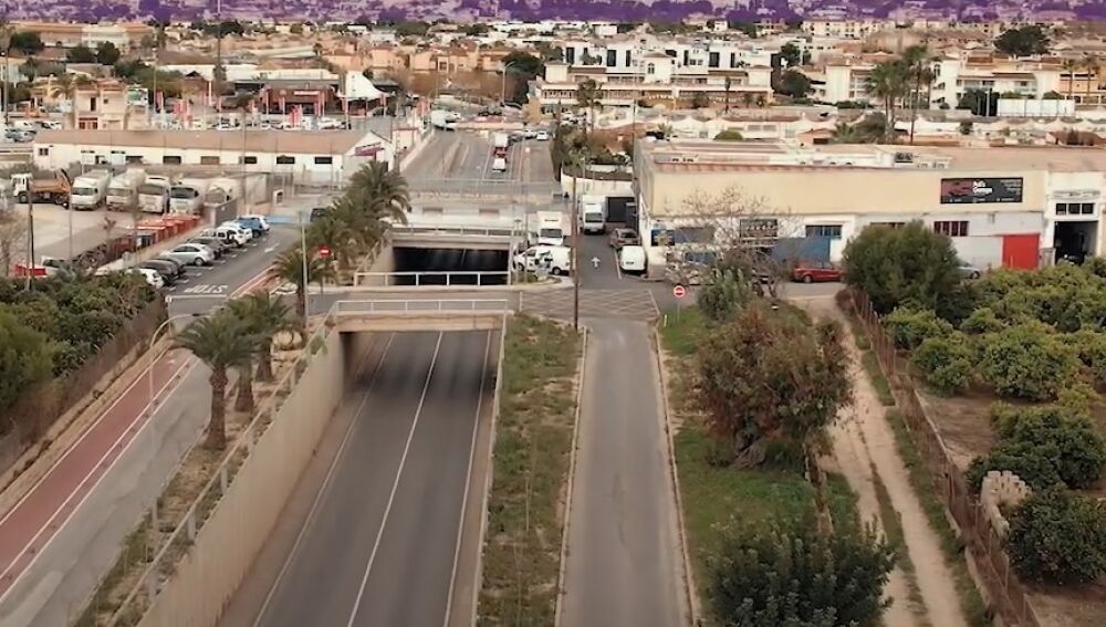 Alfàs tiene conectado ya el centro urbano con la playa