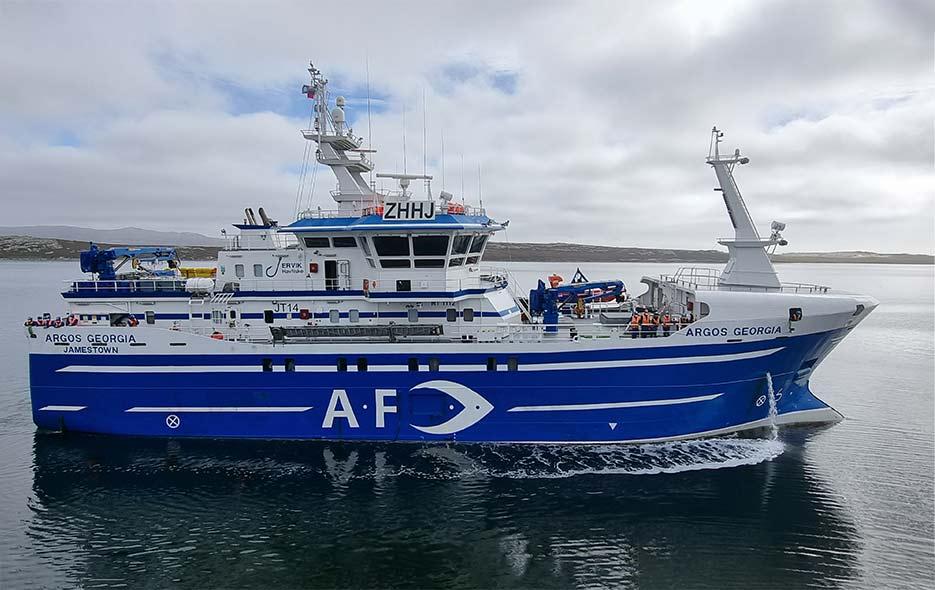 Dos fallecidos, dos desaparecidos y cuatro supervivientes en el naufragio del Argos Georgia son gallegos Dos fallecidos, dos desaparecidos y cuatro supervivientes en el naufragio del Argos Georgia son gallegos
