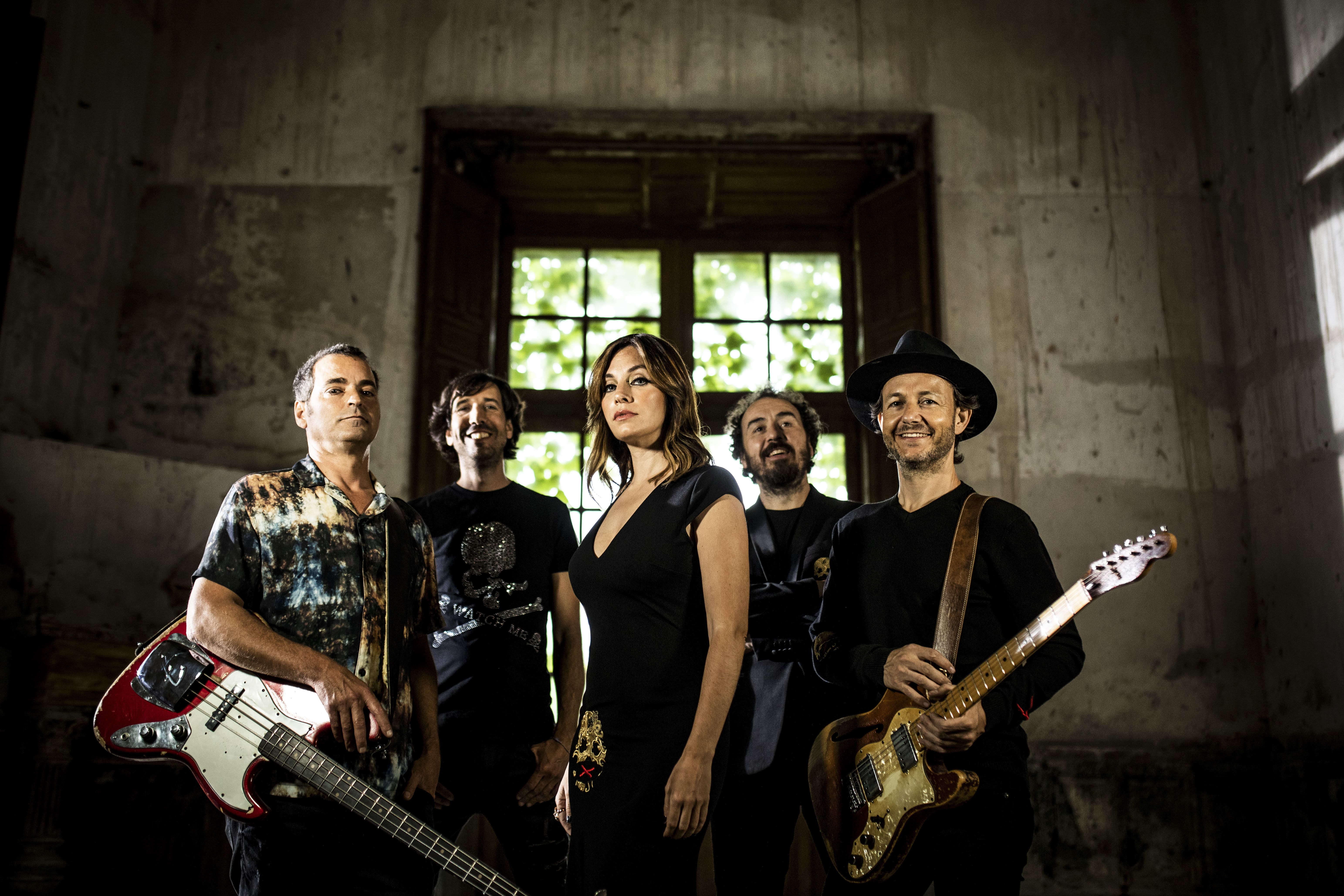 La Oreja de Van Gogh, Álvaro de Luna y La Sonrisa de Julia, en la segunda jornada del festival Magdalena en Vivo 2024 La Oreja de Van Gogh, Álvaro de Luna y La Sonrisa de Julia, en la segunda jornada del festival Magdalena en Vivo 2024