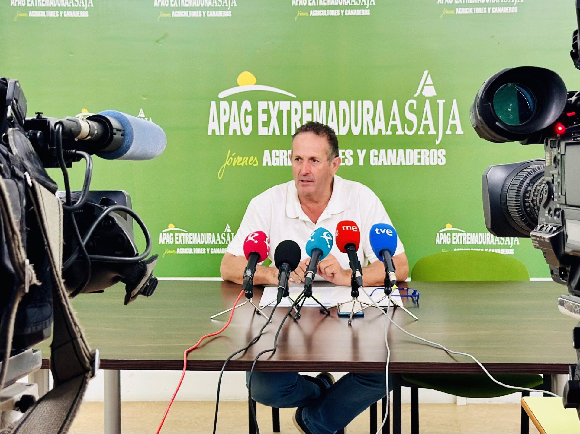 Metidieri se marca como retos tras su reelección eliminar trabas administrativas y el impulso del regadío de Tierra de Barros Metidieri se marca como retos tras su reelección eliminar trabas administrativas y el impulso del regadío de Tierra de Barros