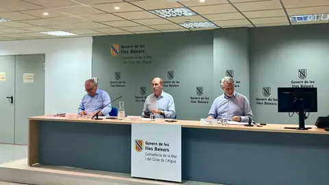 El conseller del Mar y Ciclo del Agua del Govern balear, Juan Manuel Lafuente, en rueda de prensa. El conseller del Mar y Ciclo del Agua del Govern balear, Juan Manuel Lafuente, en rueda de prensa.