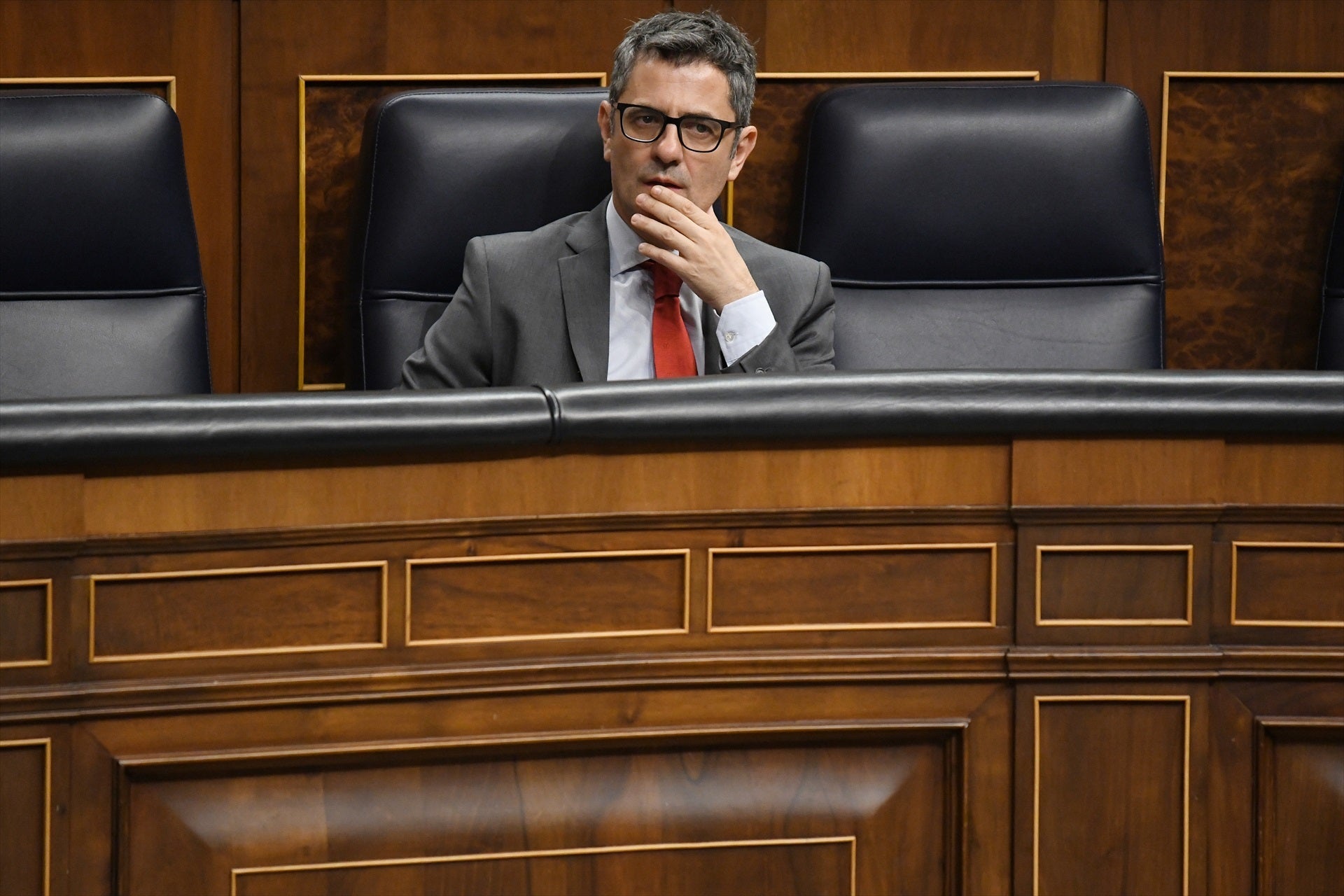 Bruselas advierte del daño a los jueces por las críticas que reciben desde el Gobierno y el Parlamento Bruselas advierte del daño a los jueces por las críticas que reciben desde el Gobierno y el Parlamento