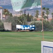 Valla publicitaria en el campo de golf de Alfaz