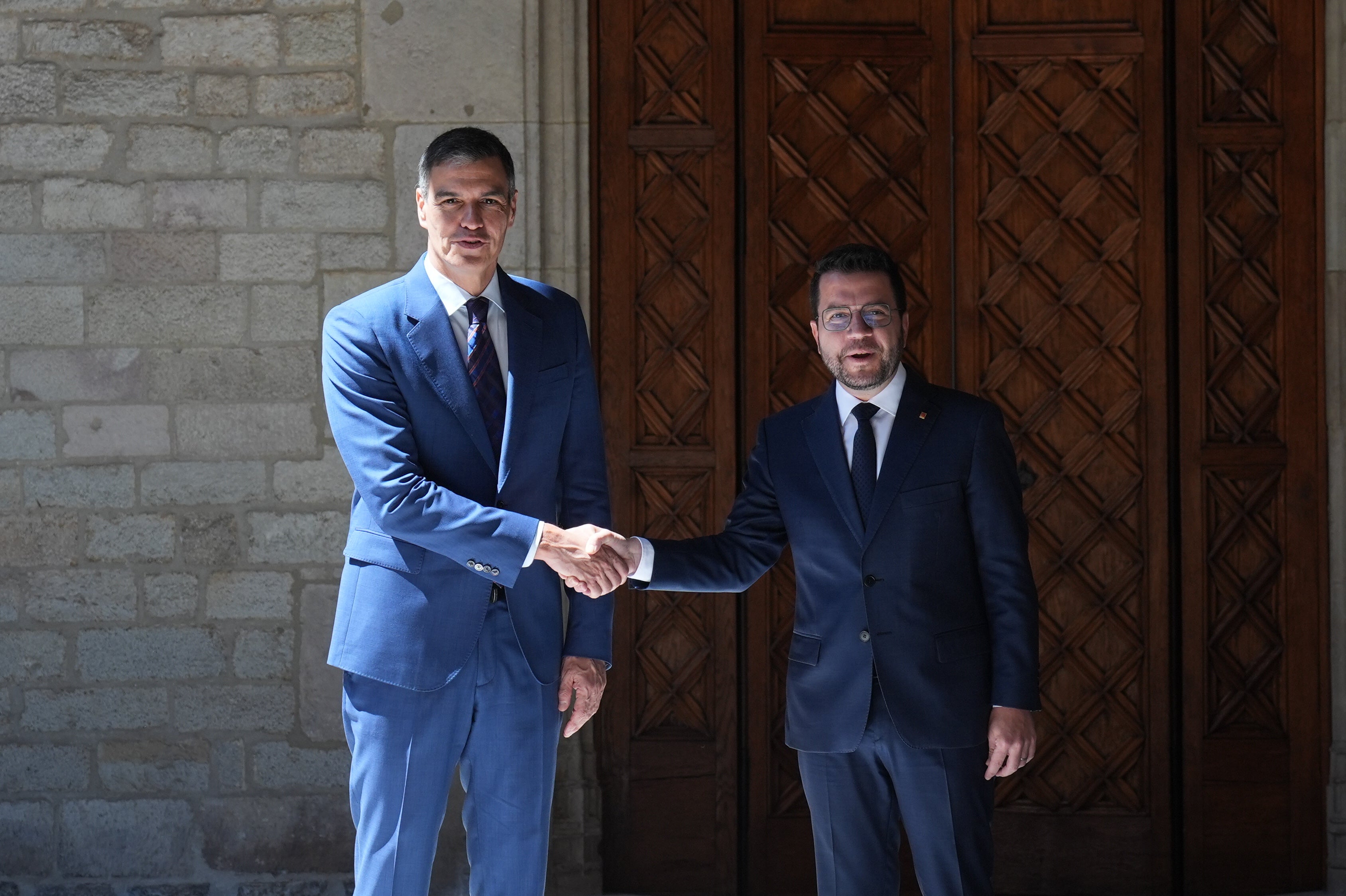 Aragonès urge a Sánchez a moverse para que Cataluña tenga financiación "justa y propia" Aragonès urge a Sánchez a moverse para que Cataluña tenga financiación "justa y propia"