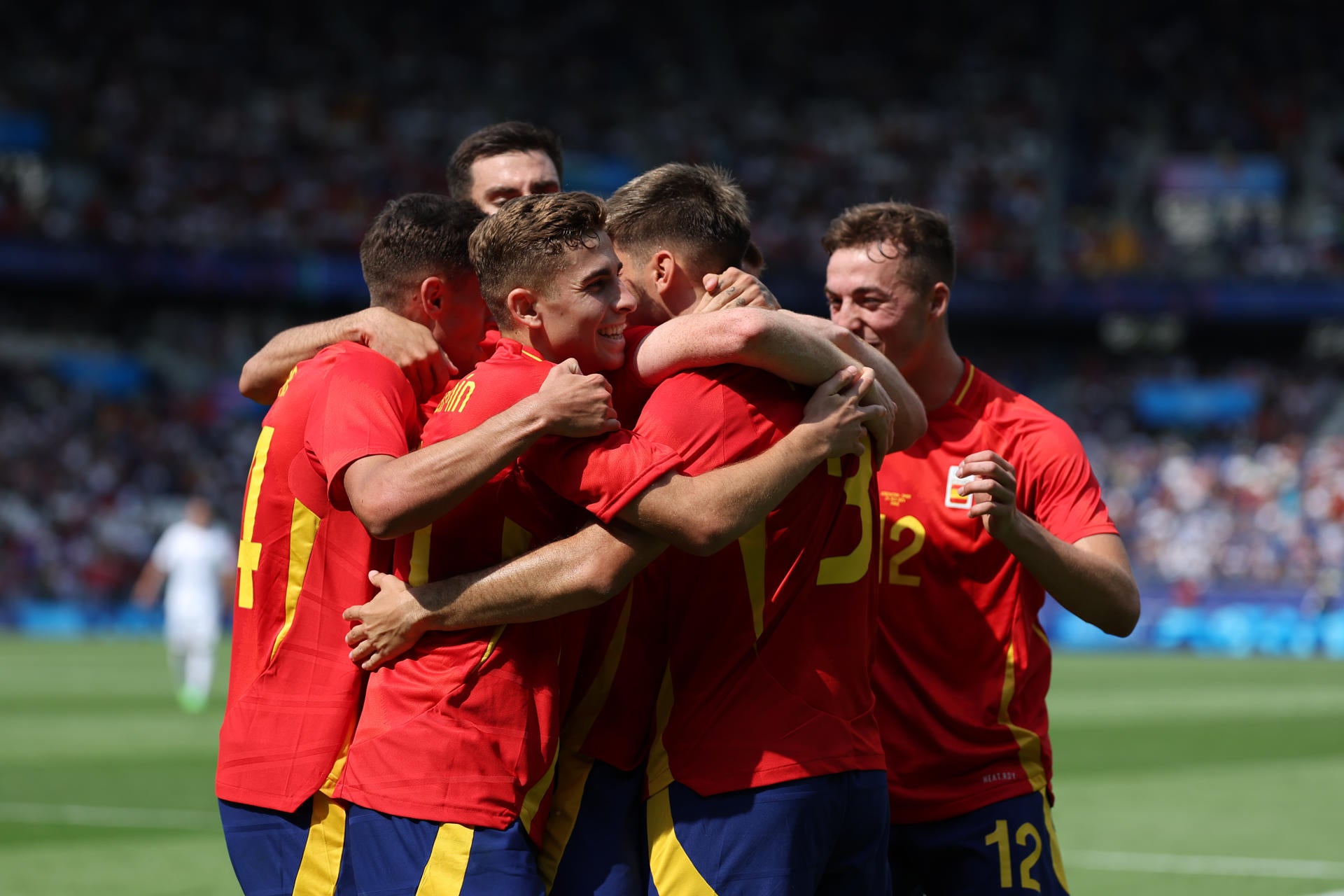 España se impone a Uzbekistán en su debut en París España se impone a Uzbekistán en su debut en París
