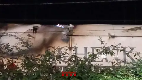 Tren de mercancías incendiado en Girona. Tren de mercancías incendiado en Girona.
