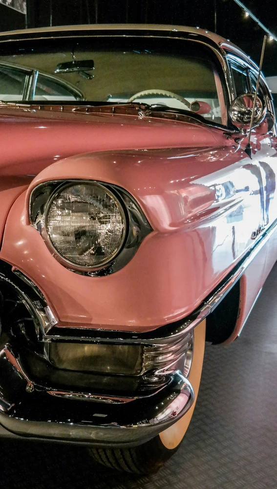 Cadillac rosa propiedad de Elvis Cadillac rosa propiedad de Elvis