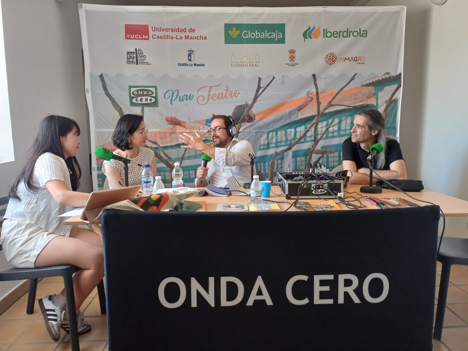 Hoy hemos explorado el teatro internacional con la obra "Talchum-nori" Hoy hemos explorado el teatro internacional con la obra "Talchum-nori"