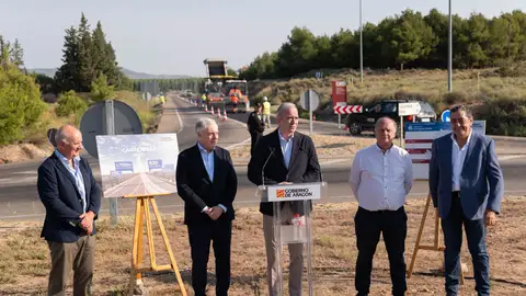 El presidente del Gobierno de Aragón, Jorge Azcón, en el acto en La Almunia El presidente del Gobierno de Aragón, Jorge Azcón, en el acto en La Almunia