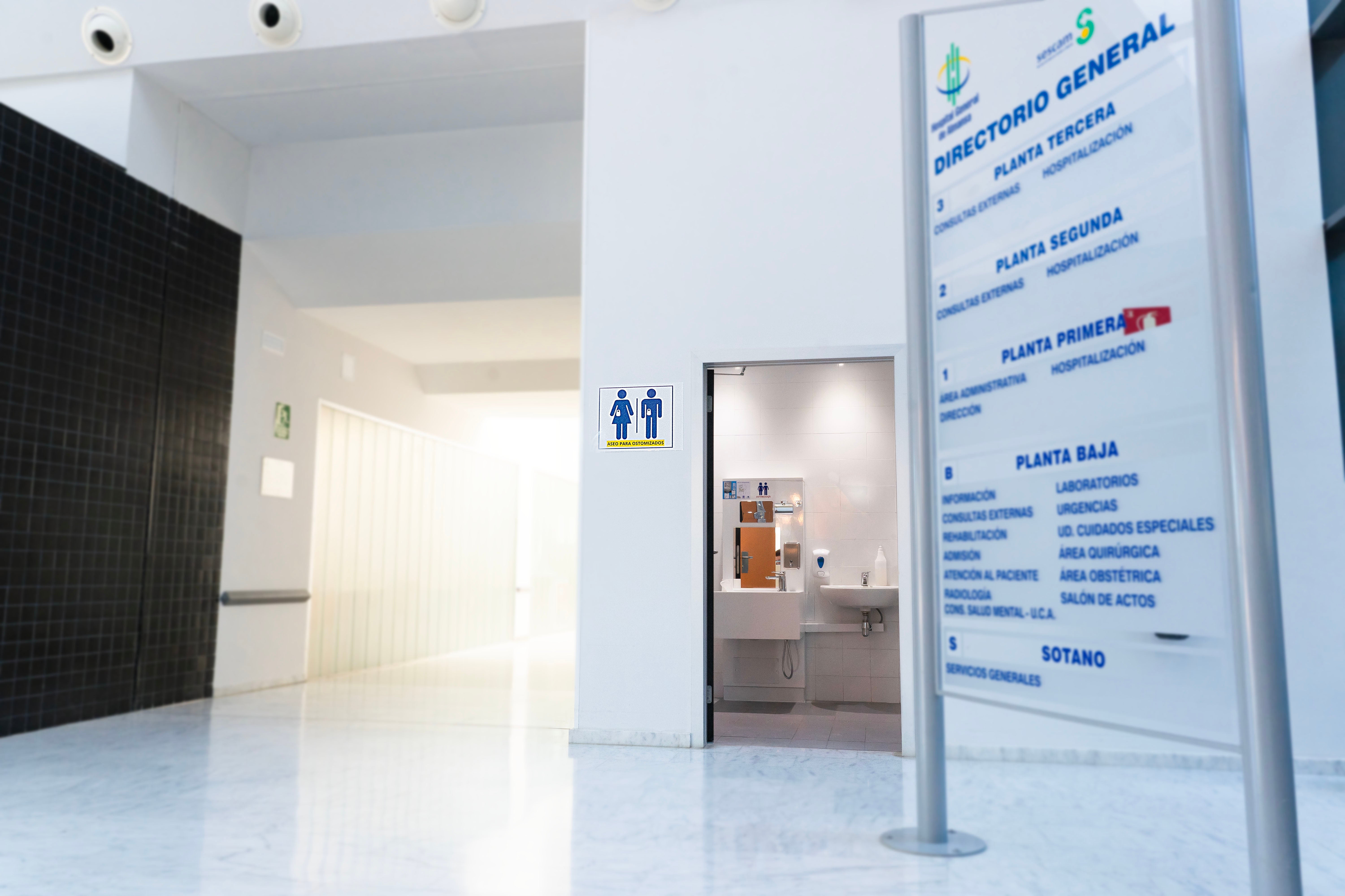 El Hospital de Almansa cuenta a con un cuarto de baño en el Hospital General para personas con ostomías El Hospital de Almansa cuenta a con un cuarto de baño en el Hospital General para personas con ostomías