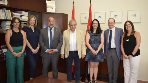 La UCLM y la Fundación Registral crean el Aula de Derecho Registral e Inmobiliario La UCLM y la Fundación Registral crean el Aula de Derecho Registral e Inmobiliario