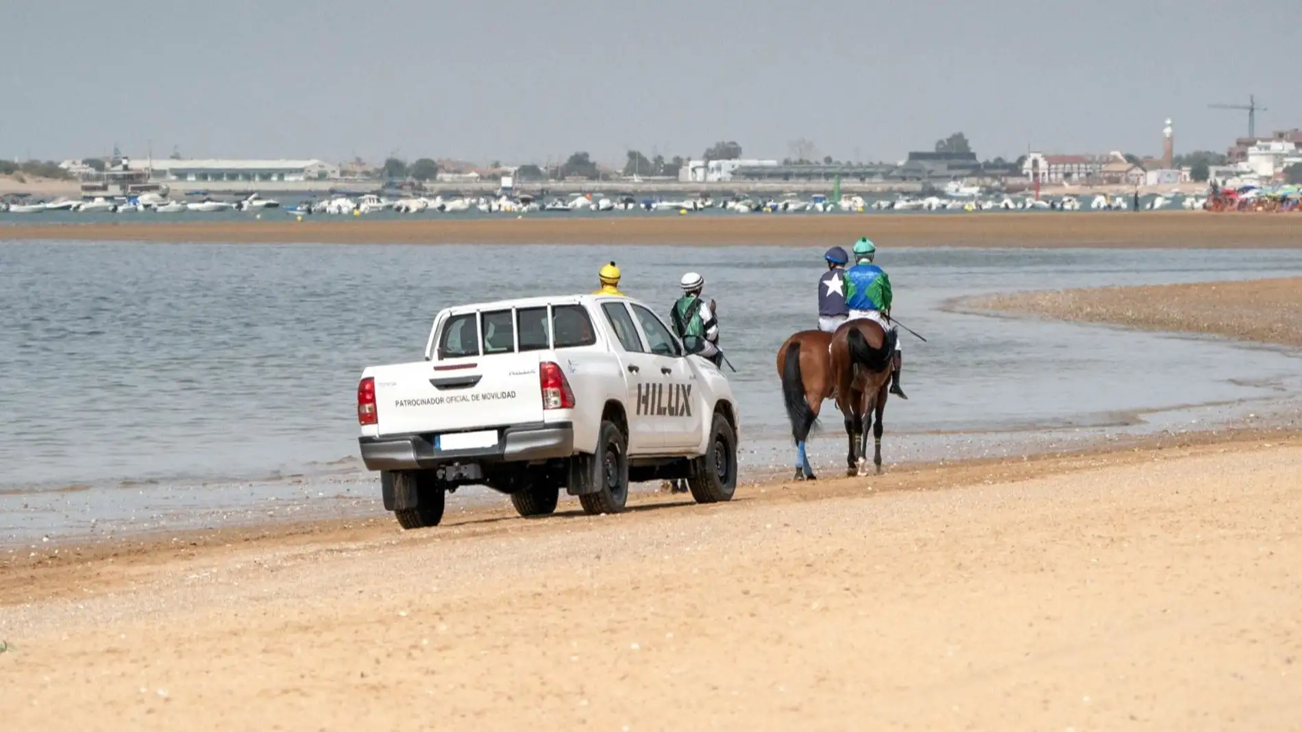 Nimo Grupo renueva un año más su compromiso como patrocinador de las Carreras de Caballos de Sanlúcar Nimo Grupo renueva un año más su compromiso como patrocinador de las Carreras de Caballos de Sanlúcar