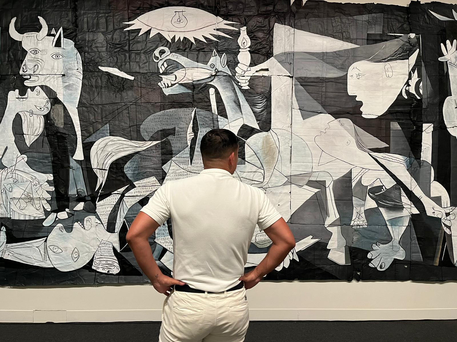Presentación "Julio Anaya Cabanding: Guernica" Presentación "Julio Anaya Cabanding: Guernica"