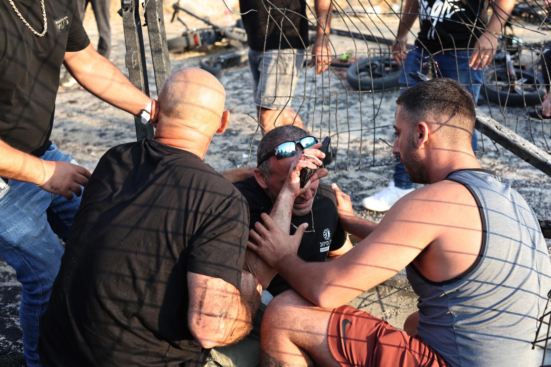 Al menos 10 muertos, la mayoría de ellos niños, tras un ataque desde Líbano contra el norte de Israel Al menos 10 muertos, la mayoría de ellos niños, tras un ataque desde Líbano contra el norte de Israel